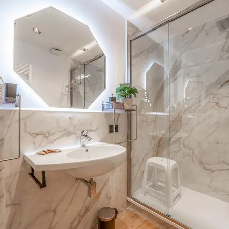 فندق مبيت وإفطار Luxury Vatican - Next To The Vatican Museum 4*