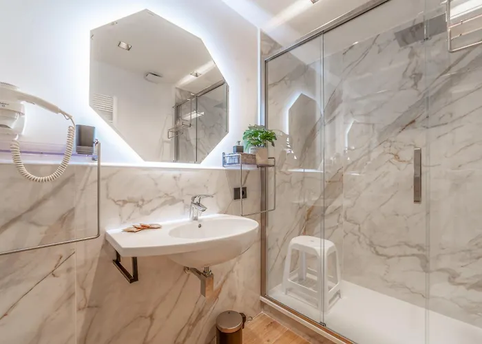 לינה וארוחת בוקר Luxury Vatican - Next To The Vatican Museum 4*